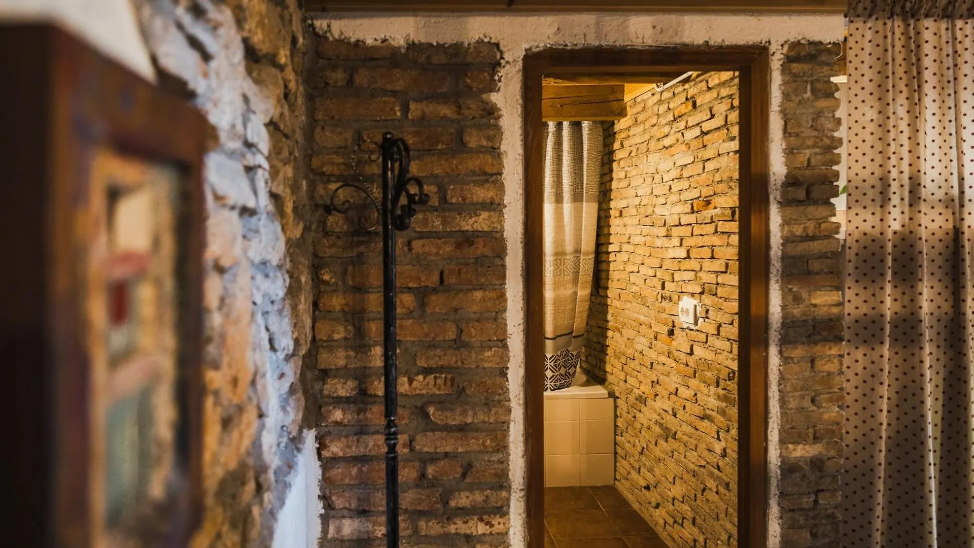 Country House Atelier Zvoneca 0*,
